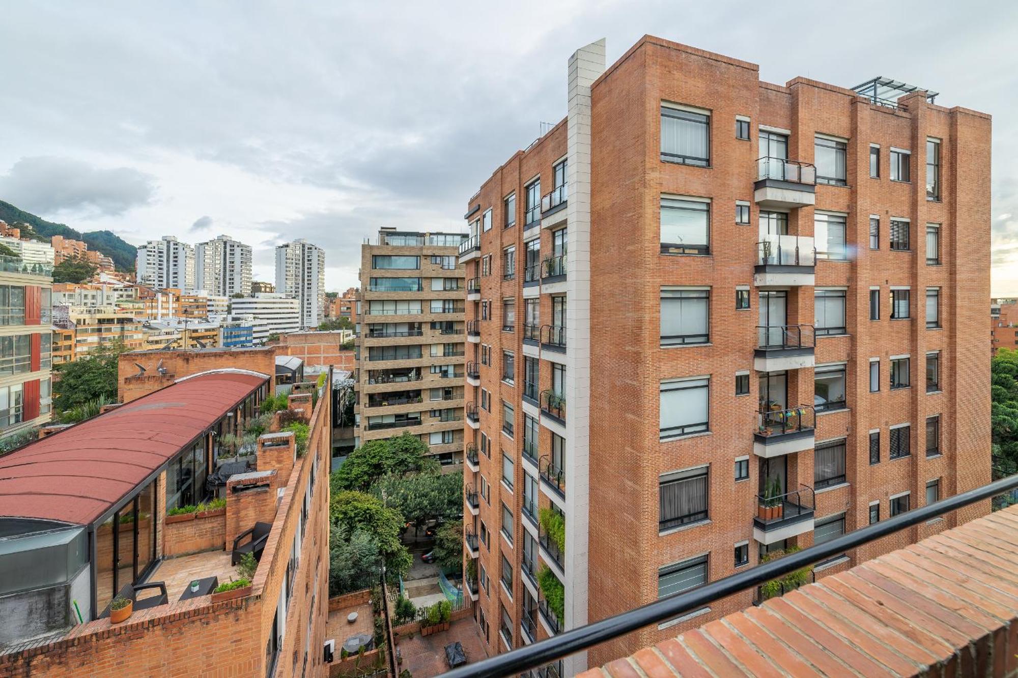 Penthouse Chicala Colombian Experience In Parque Virrey Apartment Bogota Exterior photo